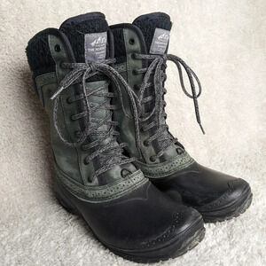 THE NORTH FACE Winter boots for women Size 7 US  green suede and black